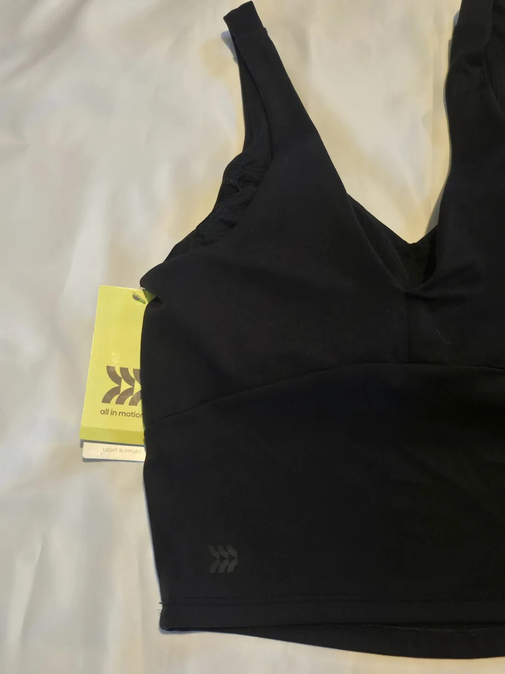 Women's Flex Light Support V Neck Cropped Sports Bra - All in Motion Black XXS